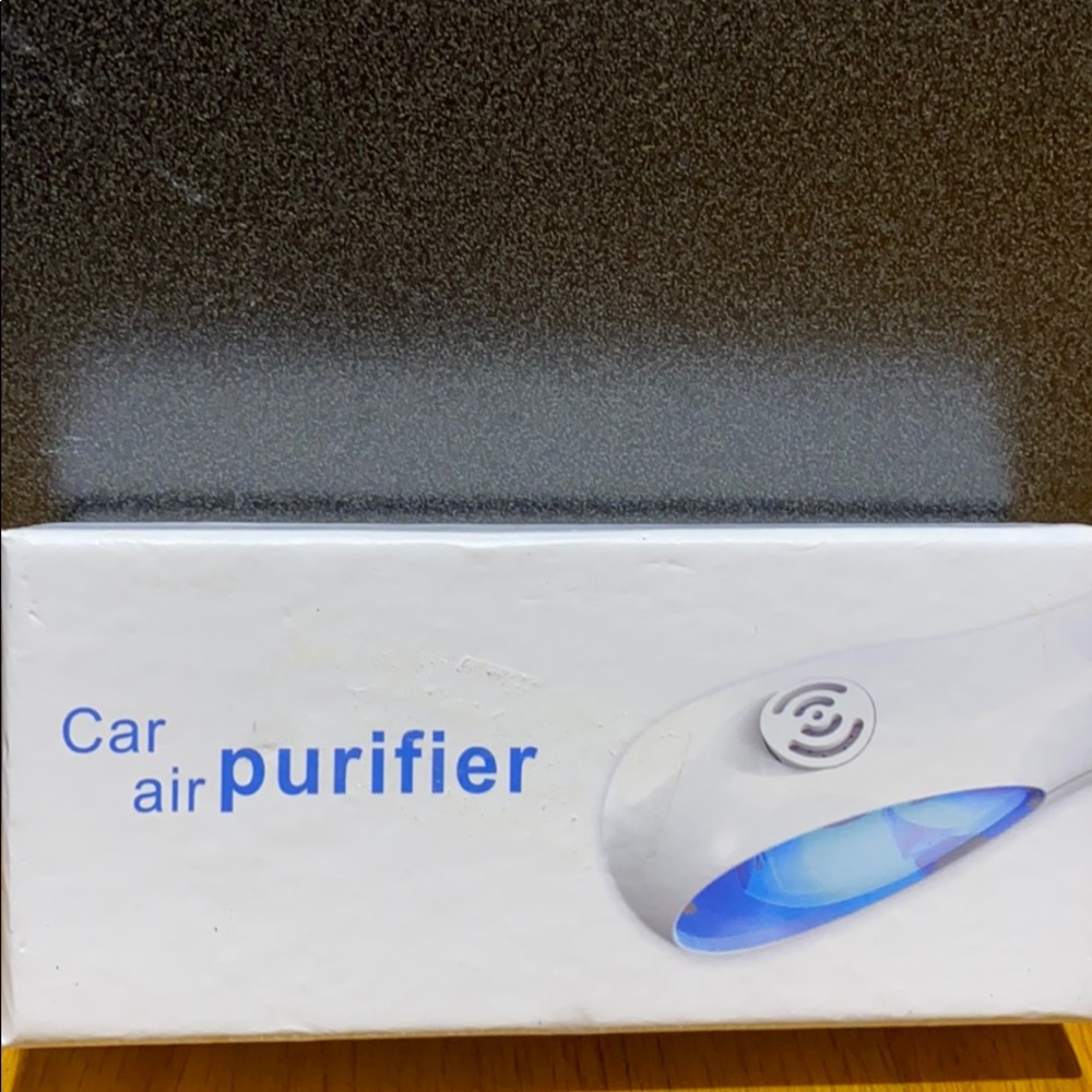 Car air purifier
